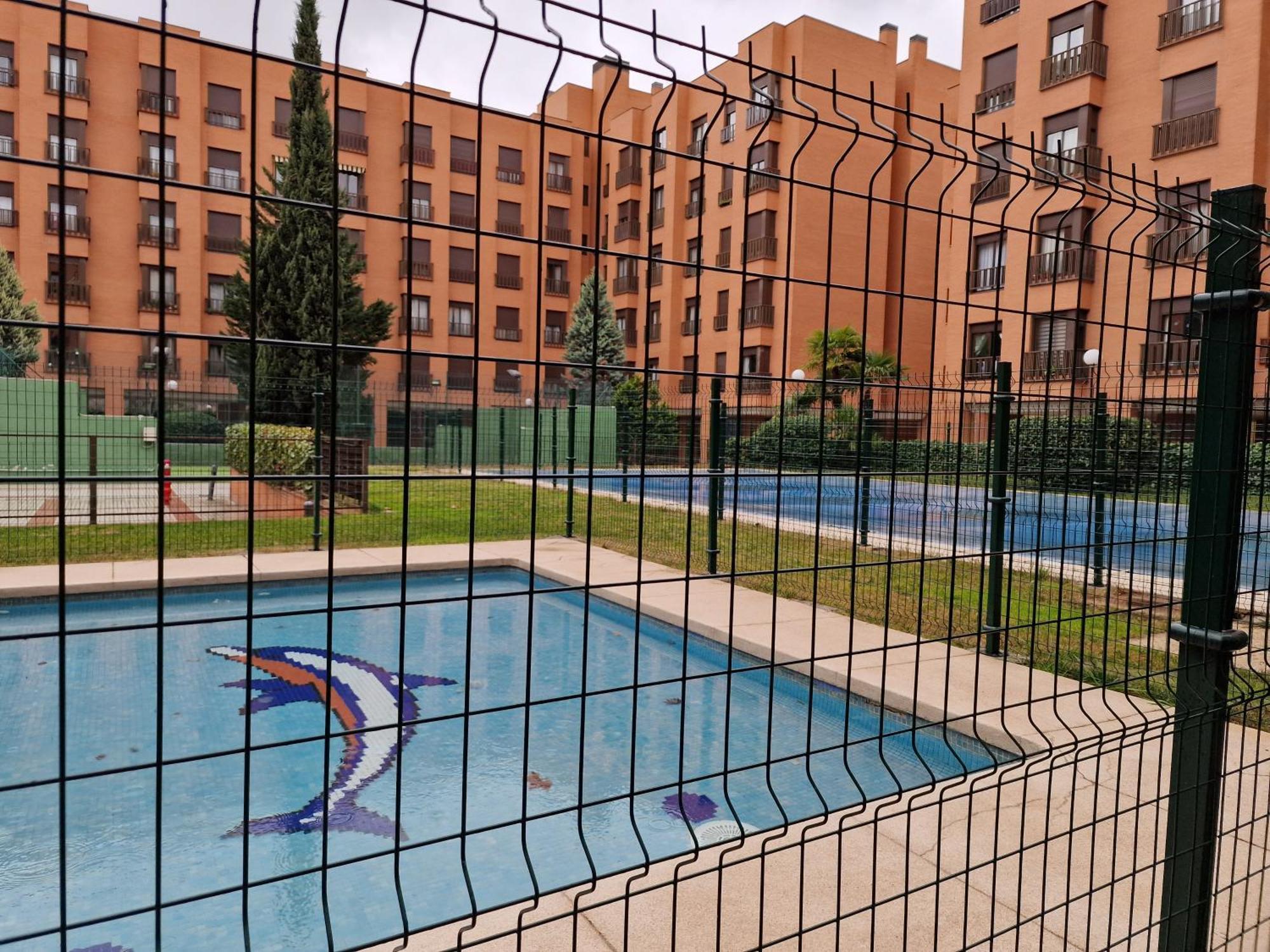 Samaniego, Piscina Y Garaje Junto Civitas Metropolitano Y Aeropuerto Madrid Exteriér fotografie