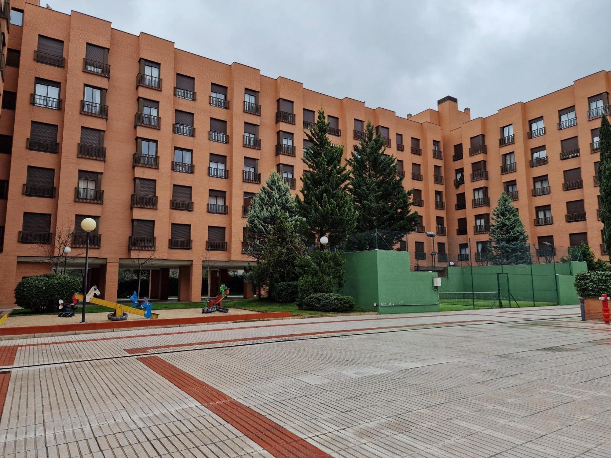 Samaniego, Piscina Y Garaje Junto Civitas Metropolitano Y Aeropuerto Madrid Exteriér fotografie